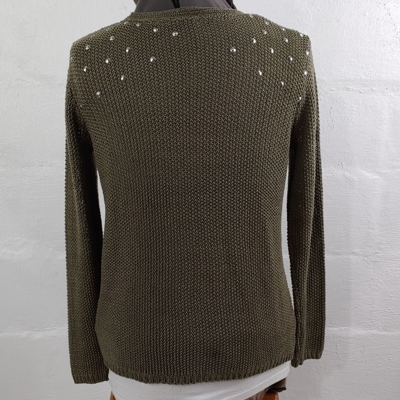 RDI STUDDED SWEATER (940) - Picture 14 of 15